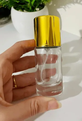 decant-20ml-de-parfum-avec-pochon-de-protection-1.webp